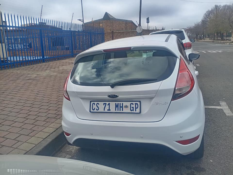 2016 Ford fiesta Manual Petrol White