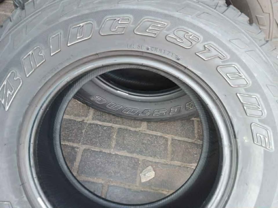 4X 255/70/16 BRIDGESTONE DUELER AT - Private Seller 4X 255/70/16 BRIDGESTONE DUELER AT - Private Seller