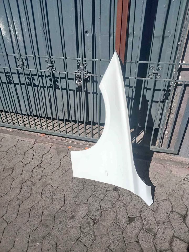 Bmw F30 Left side fender - Private Seller Bmw F30 Left side fender - Private Seller