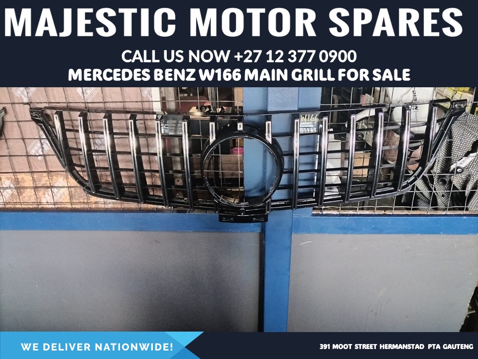 Mercedes ML350 radiator Grill for sale new - Private Seller Mercedes ML350 radiator Grill for sale new - Private Seller