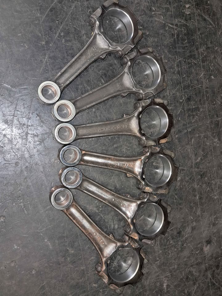 Nissan VG30 Connecting rods - Private Seller
