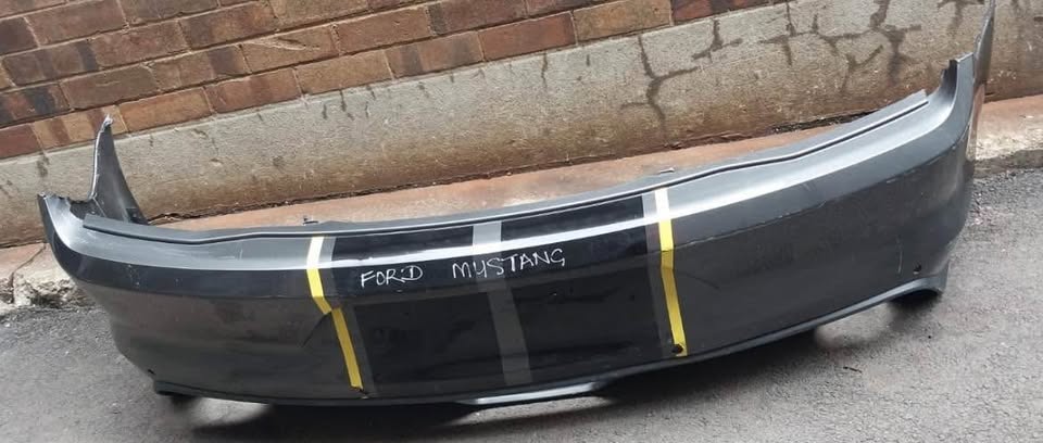 Ford Mustang Back bumper - Private Seller Ford Mustang Back bumper - Private Seller