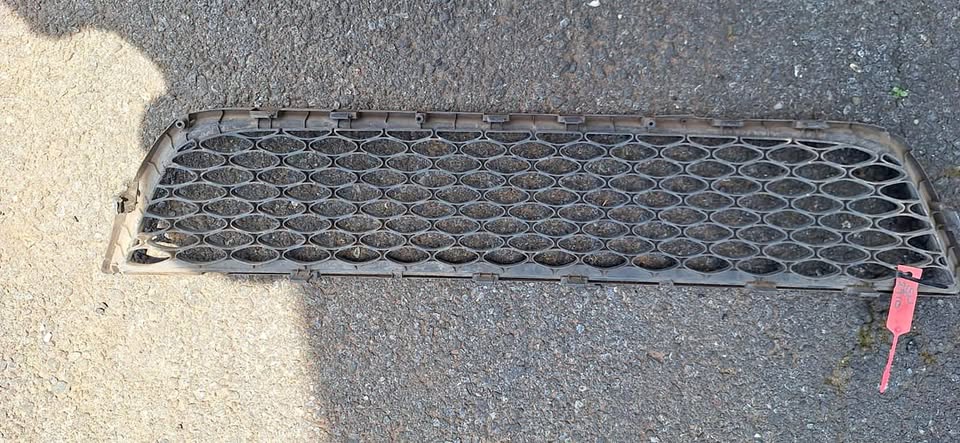2008 Kia Picanto Bumper Grill For Sale - Private Seller 2008 Kia Picanto Bumper Grill For Sale - Private Seller