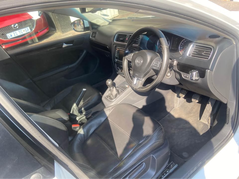 2014 VW Jetta 6 tsi 87000km