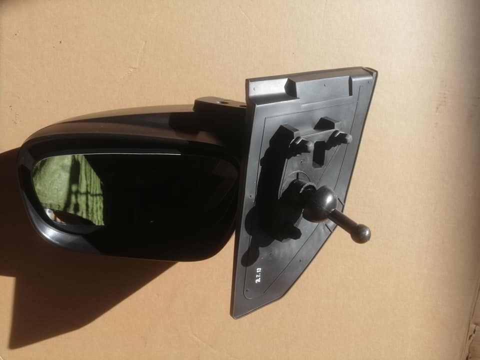 Toyota RunX mirrors 2002-2007 manual - Private Seller Toyota RunX mirrors 2002-2007 manual - Private Seller