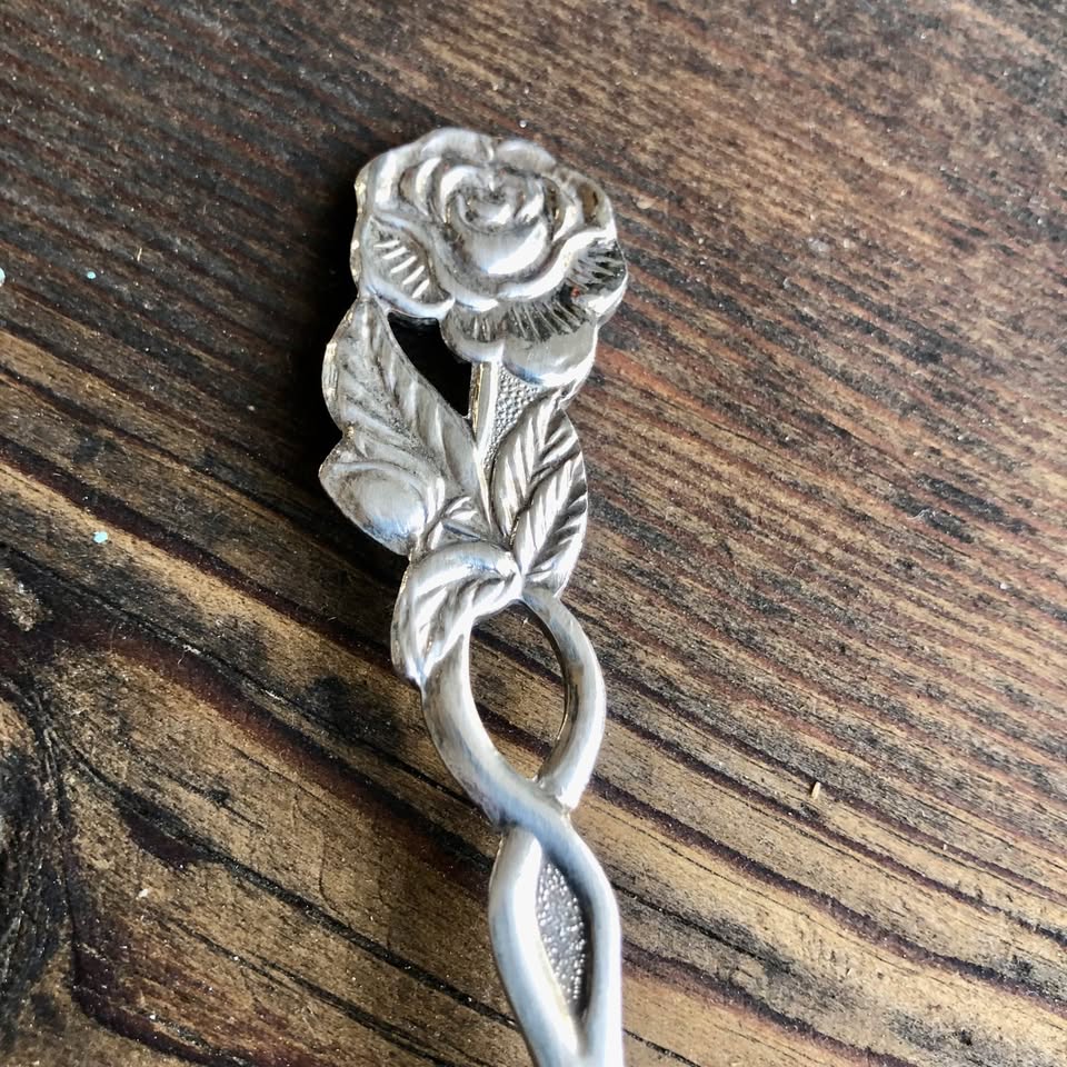 Elegant Silver-Plated Tablespoon with Porcelain Insert – Blue Floral Design & Rose Detail on Stem