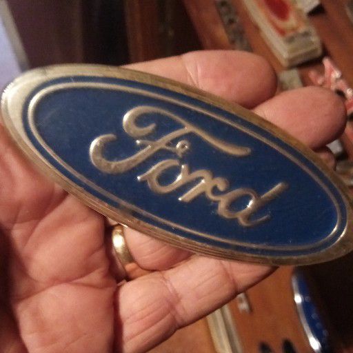 Ford badge - Private Seller Ford badge - Private Seller