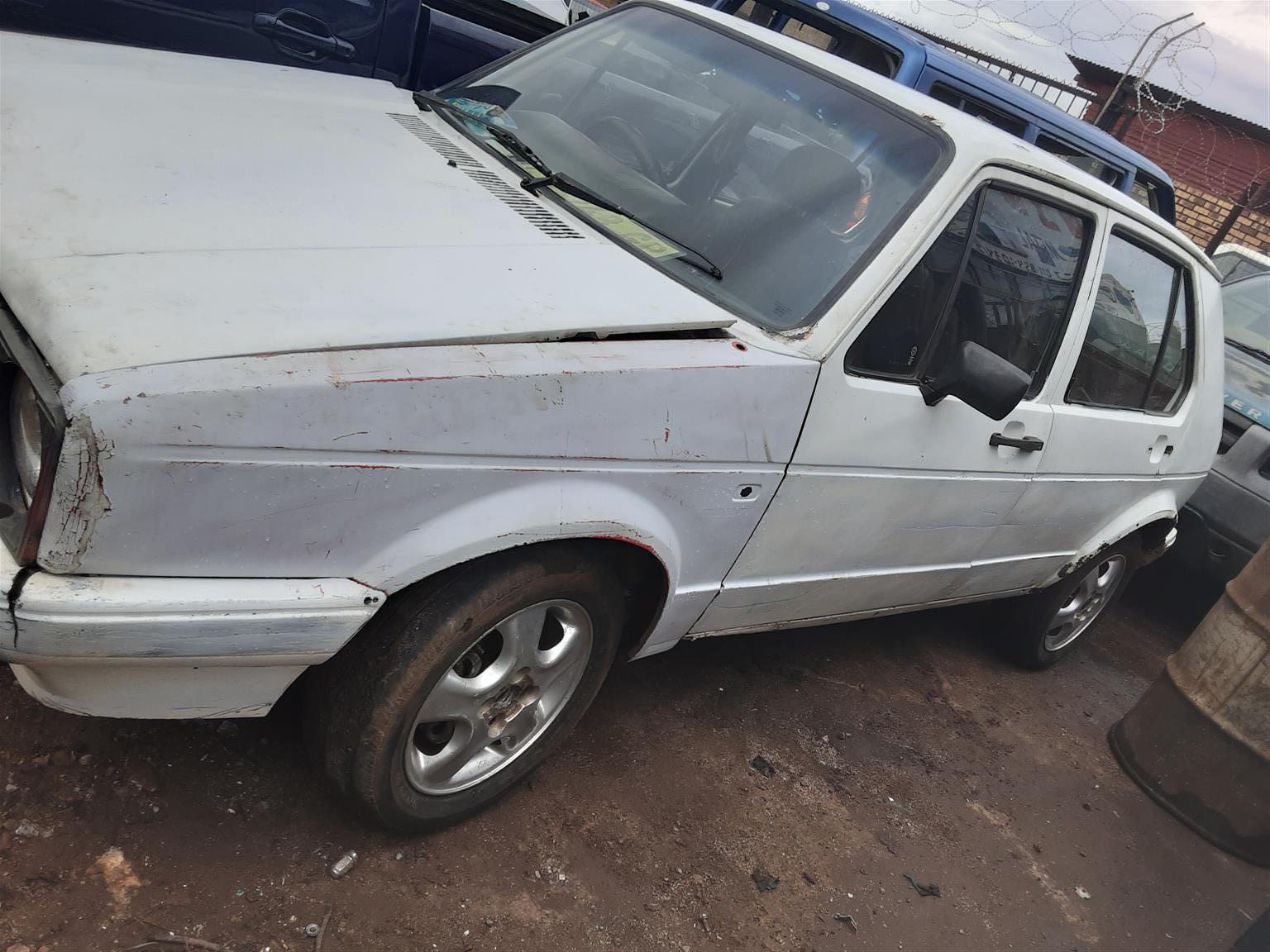 Stripping VW Golf1 1986 for Spares - Private Seller