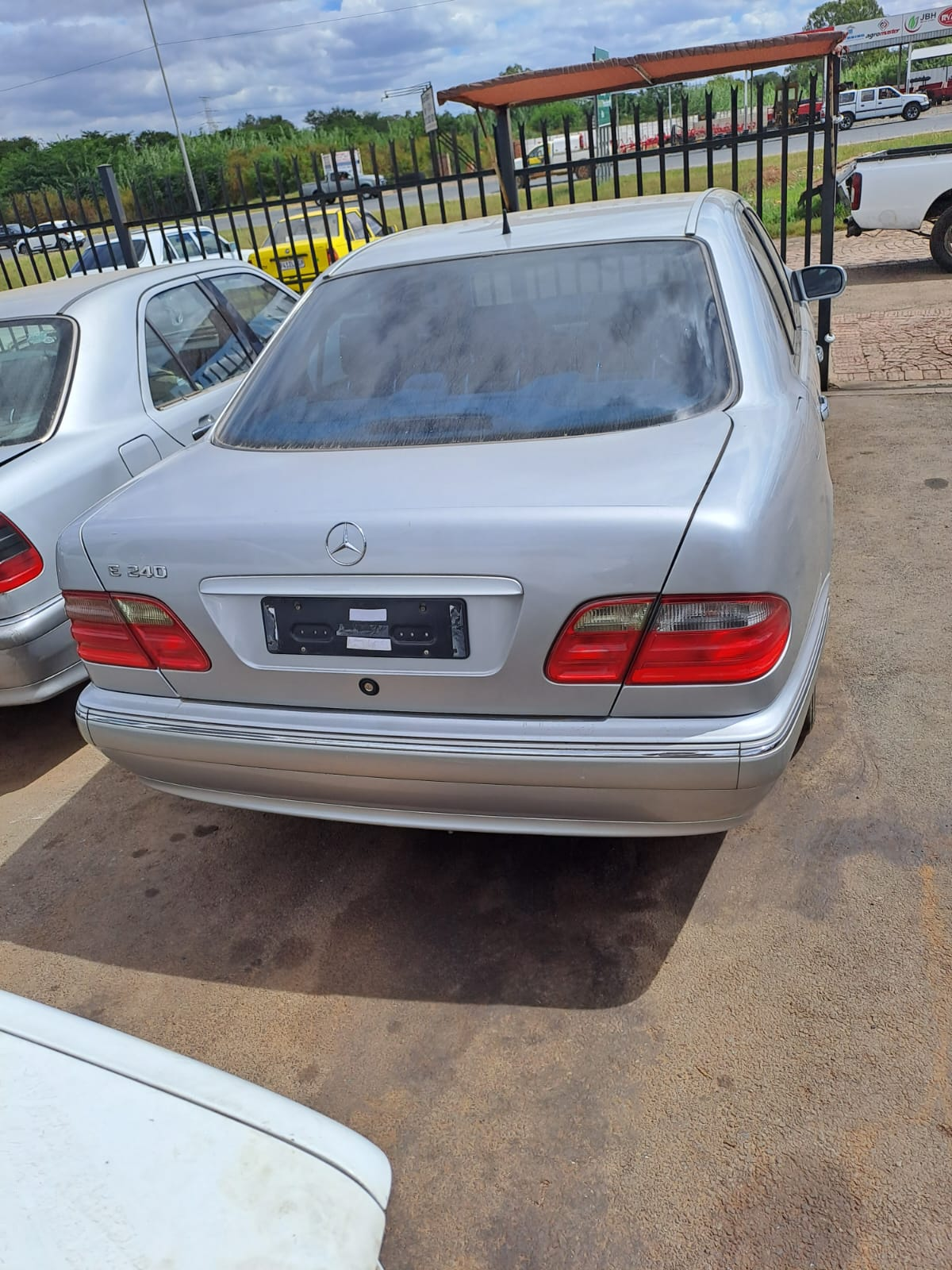 Cars for Stripping Mercedes Benz - Private Seller Cars for Stripping Mercedes Benz - Private Seller