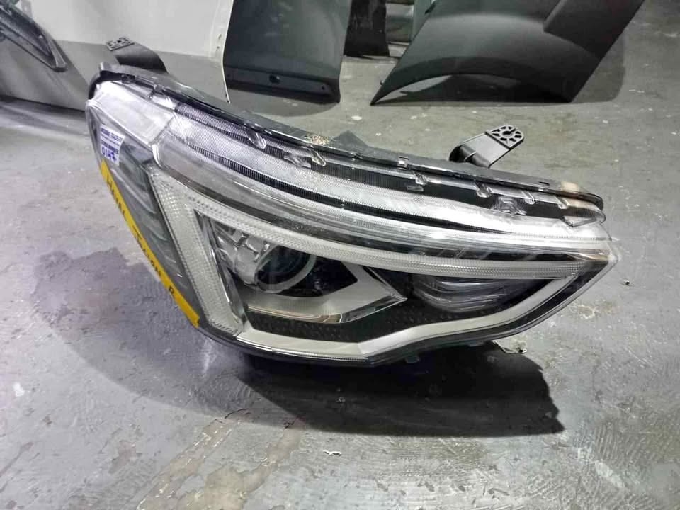 Haval Jolion Headlight Rightside. Call or DM . - Private Seller Haval Jolion Headlight Rightside. Call or DM . - Private Seller