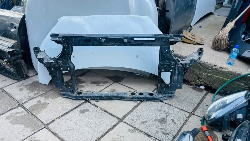 KIA SEDONA CRADLE 2015/19 - Private Seller KIA SEDONA CRADLE 2015/19 - Private Seller
