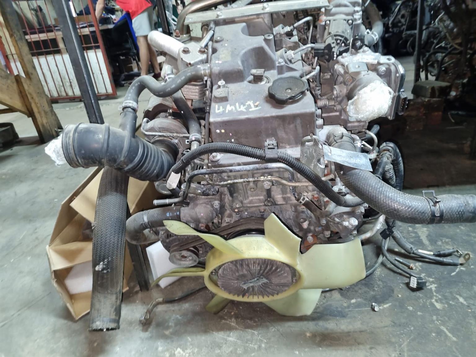 Mitsubishi 2011 Pajero 3.2 Di-D GLS 4M41 Diesel engine for sale used