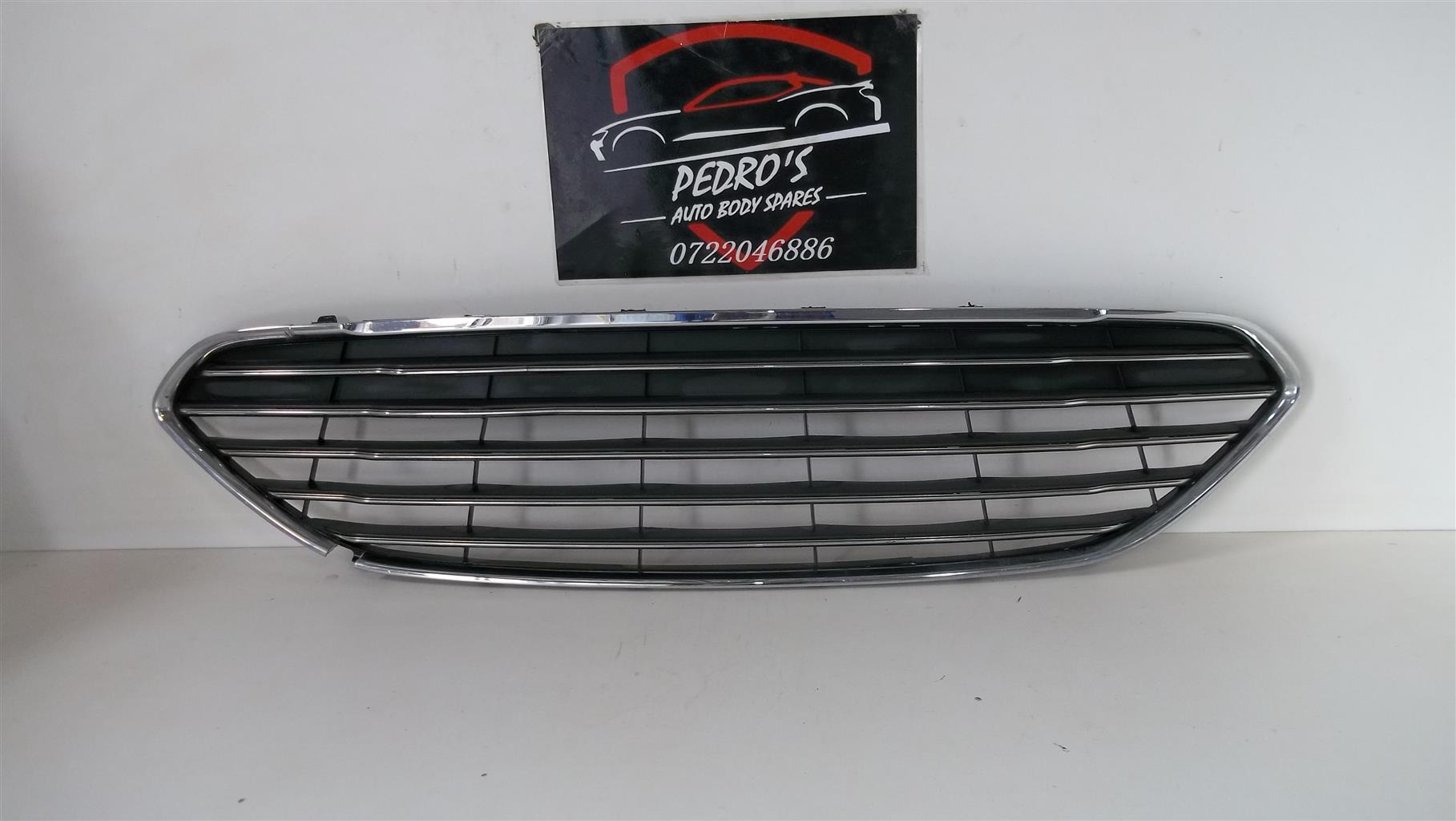 Ford Fiesta grille - Private Seller Ford Fiesta grille - Private Seller