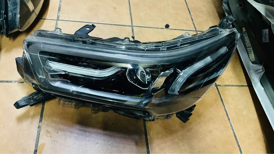 Toyota Hilux LEGEND 50 LED HEADLIGHTS - Private Seller Toyota Hilux LEGEND 50 LED HEADLIGHTS - Private Seller