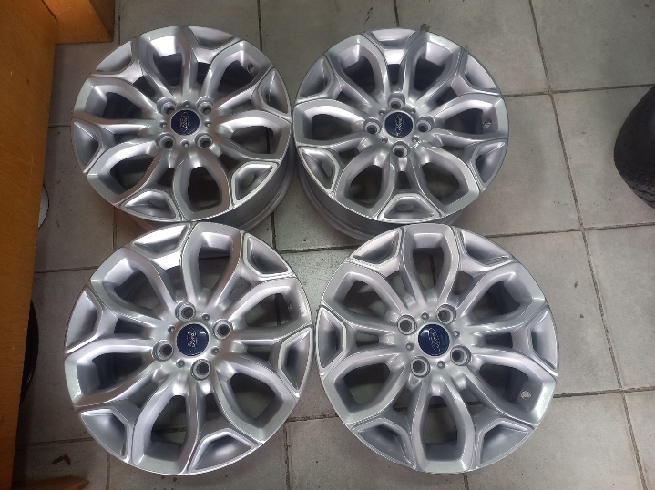 Ford ecosport mags size 16 set originals - Private Seller