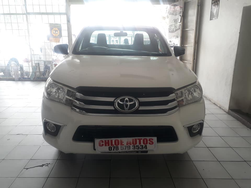 2018 TOYOTA HILUX 2.4 D4D GD6 4X2 LOWBASE SINGLE CAB MANUAL WHITE DIESEL