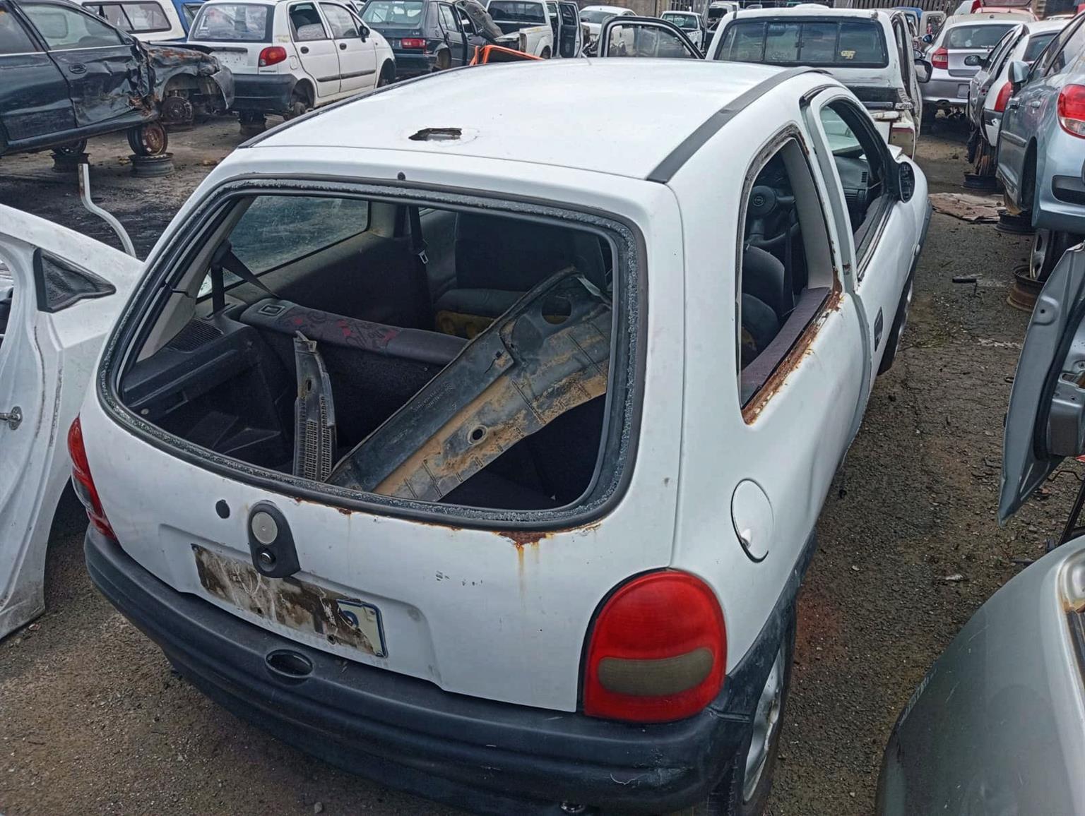 2005 Opel Corsa Lite 1.3 - Stripping for Spares.