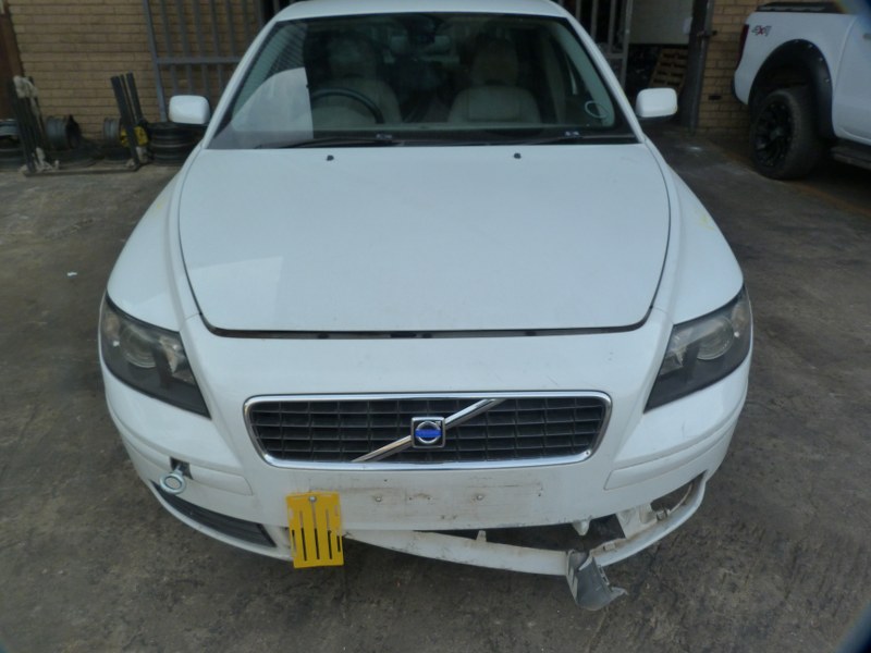 Volvo S40 2.4 AT B52445 - 2004 SPARESBOYZ STRIPPING FOR SPARES - Private Seller Volvo S40 2.4 AT B52445 - 2004 SPARESBOYZ STRIPPING FOR SPARES - Private Seller