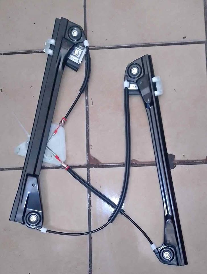 VW polo vivo 10-18 LHS window mechanism