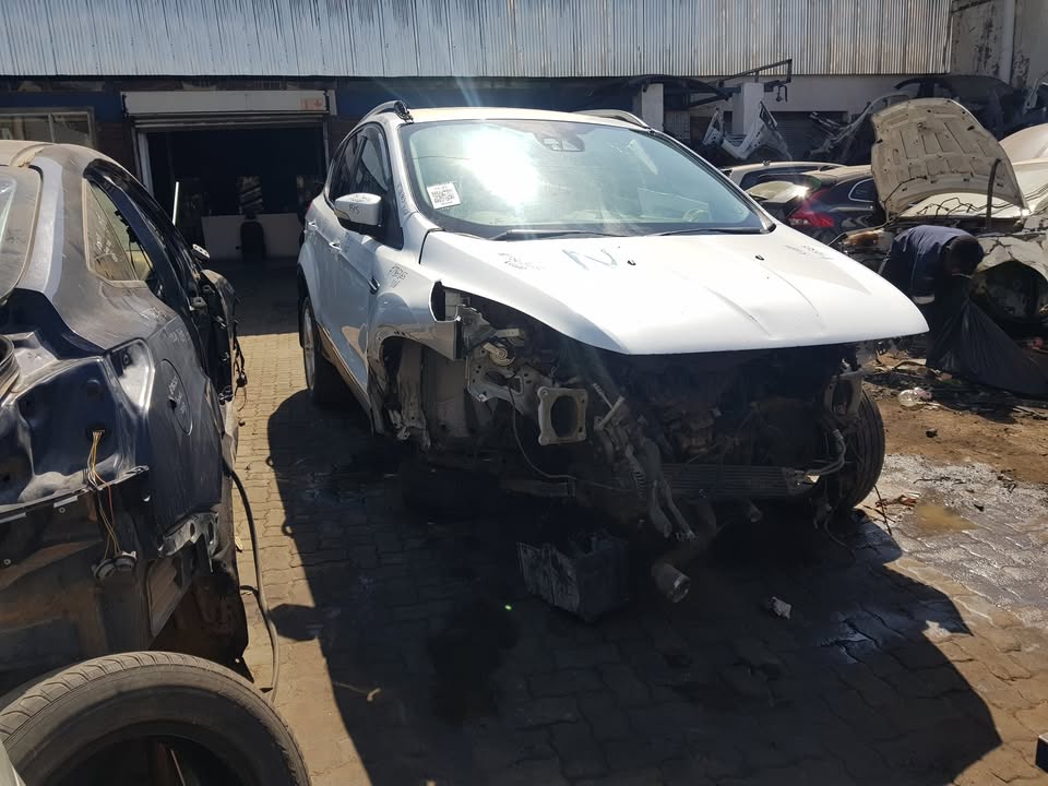 Ford Kuga 2.0l ecoboost 2016 AWD for stripping - Private Seller