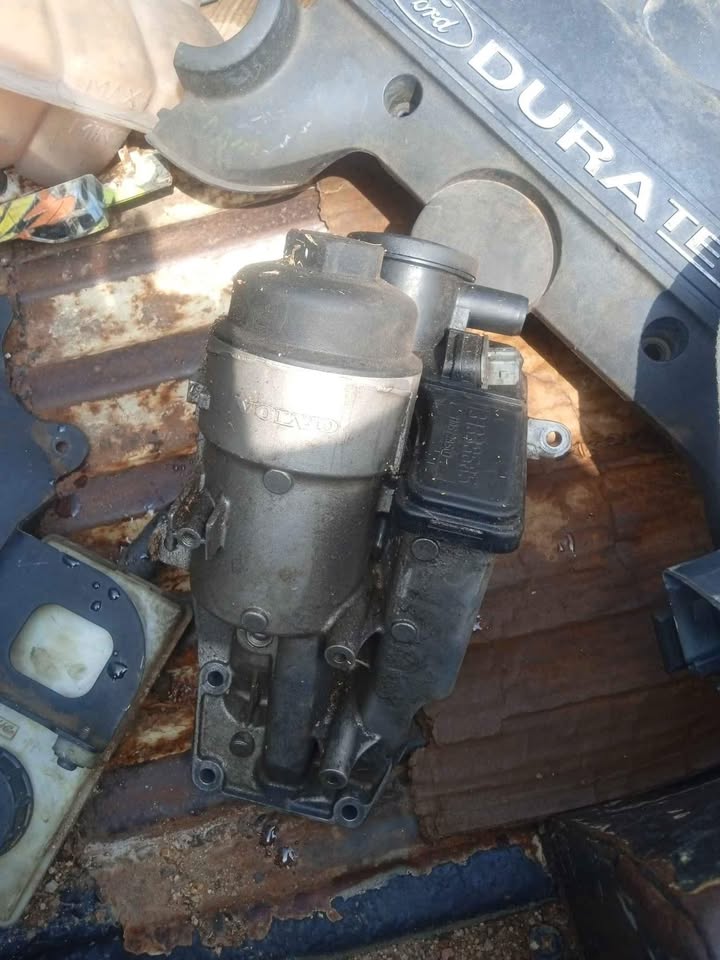 Ford Kuga 2.5 Engine Parts Petrol for sale - Private Seller