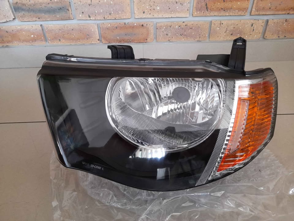 MITSUBISHI TRITON  2008 ONWARDS BRAND NEW HEADLIGHTS FOR SALE