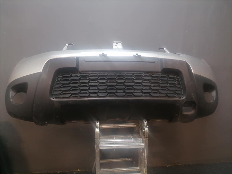 Renault Duster grey and black bumper DM or contact number in the description for assistance. - Private Seller Renault Duster grey and black bumper DM or contact number in the description for assistance. - Private Seller