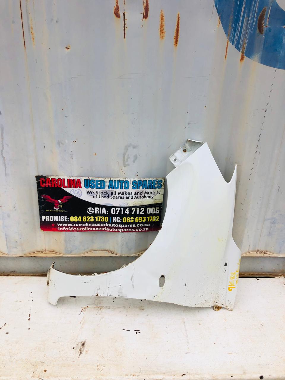 Toyota Rumion left side fender with marker lamp - Private Seller Toyota Rumion left side fender with marker lamp - Private Seller