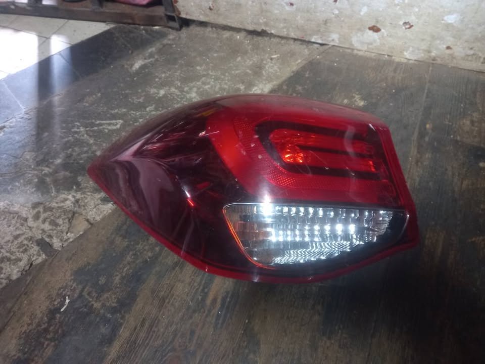 2018 -2019 HYUNDAI i20 Left Side Taillight - Private Seller 2018 -2019 HYUNDAI i20 Left Side Taillight - Private Seller