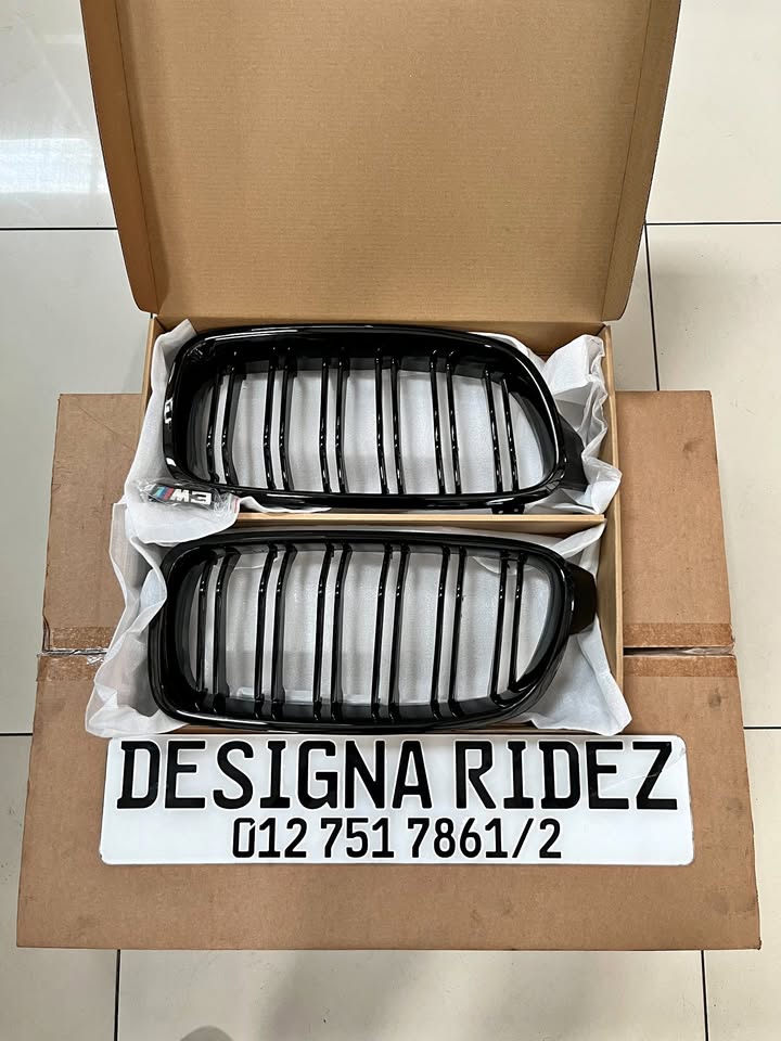 BMW F80 M3/F30 DOUBLE SLAT (GLOSS BLACK) FRONT BUMPER KIDNEY GRILL - Private Seller BMW F80 M3/F30 DOUBLE SLAT (GLOSS BLACK) FRONT BUMPER KIDNEY GRILL - Private Seller