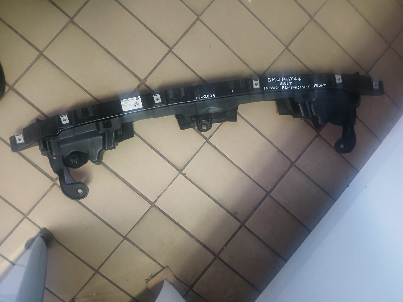 2021 BMW  1 SERIES F40 FRONT TOP CRADLE RENFORCEMENT - Private Seller