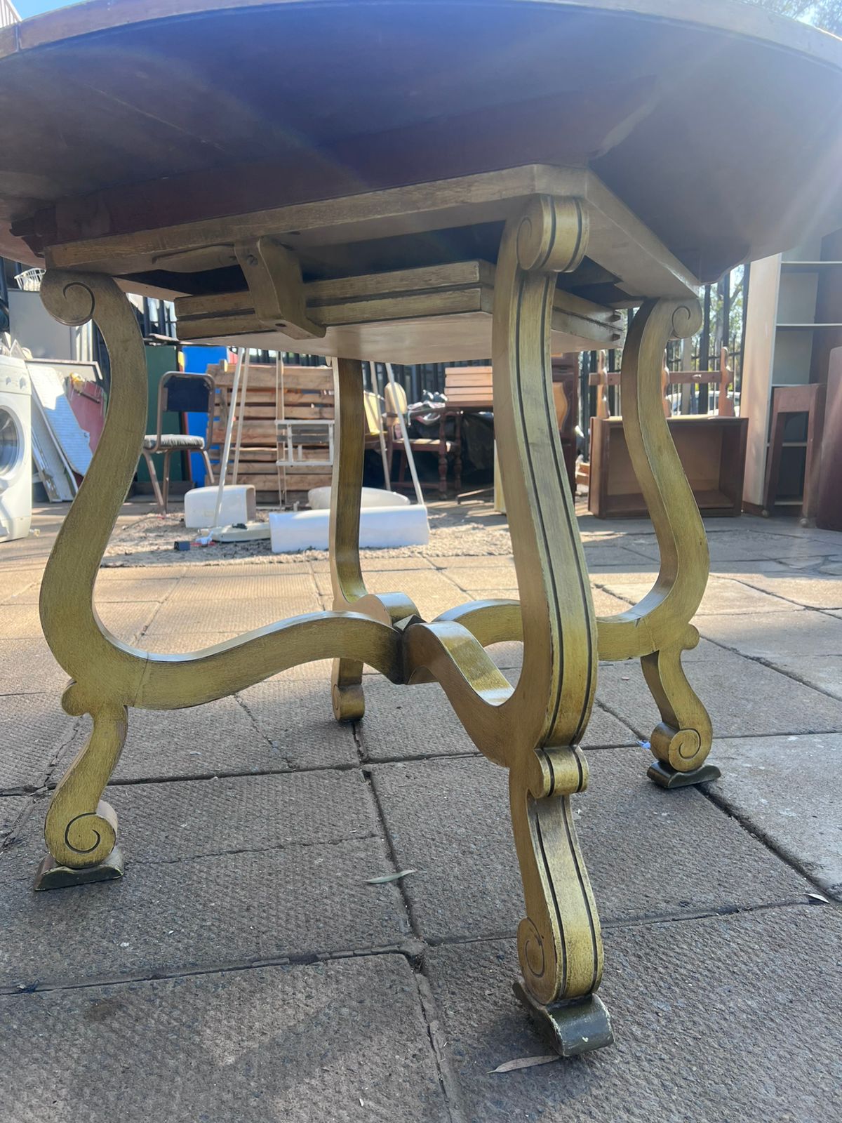 2x Vintage Tables