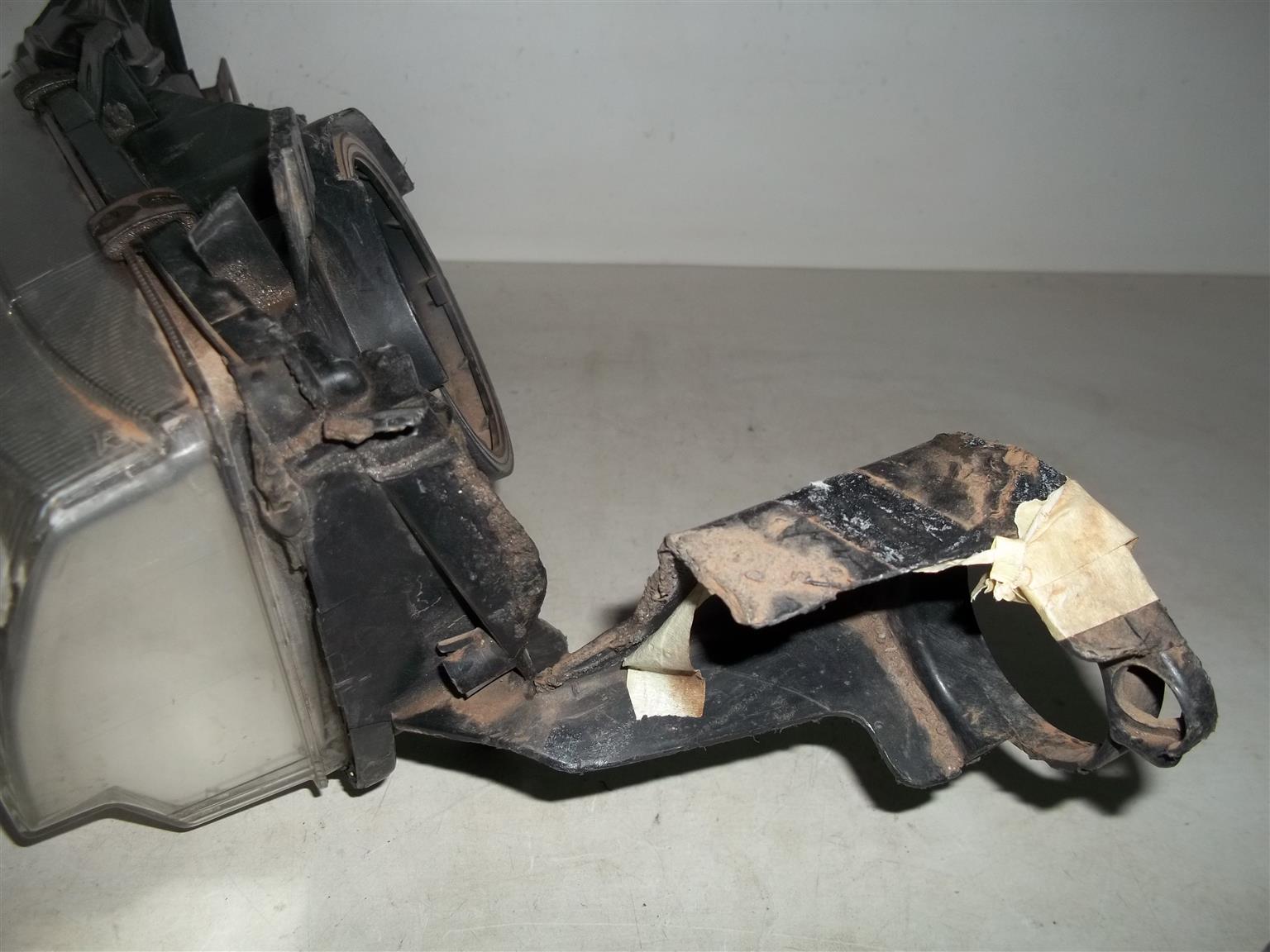Ford falcon '94-'96 left headlight - Private Seller Ford falcon '94-'96 left headlight - Private Seller
