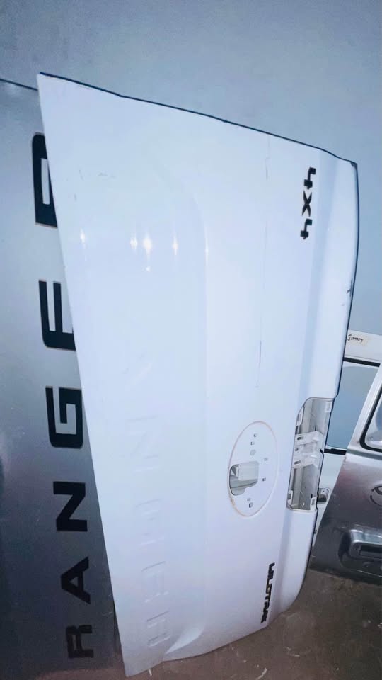 Ford Ranger T9 Wildtrack tailgate - Private Seller
