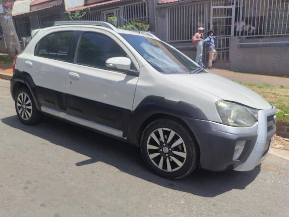 2015 Toyota etios cross 1.5