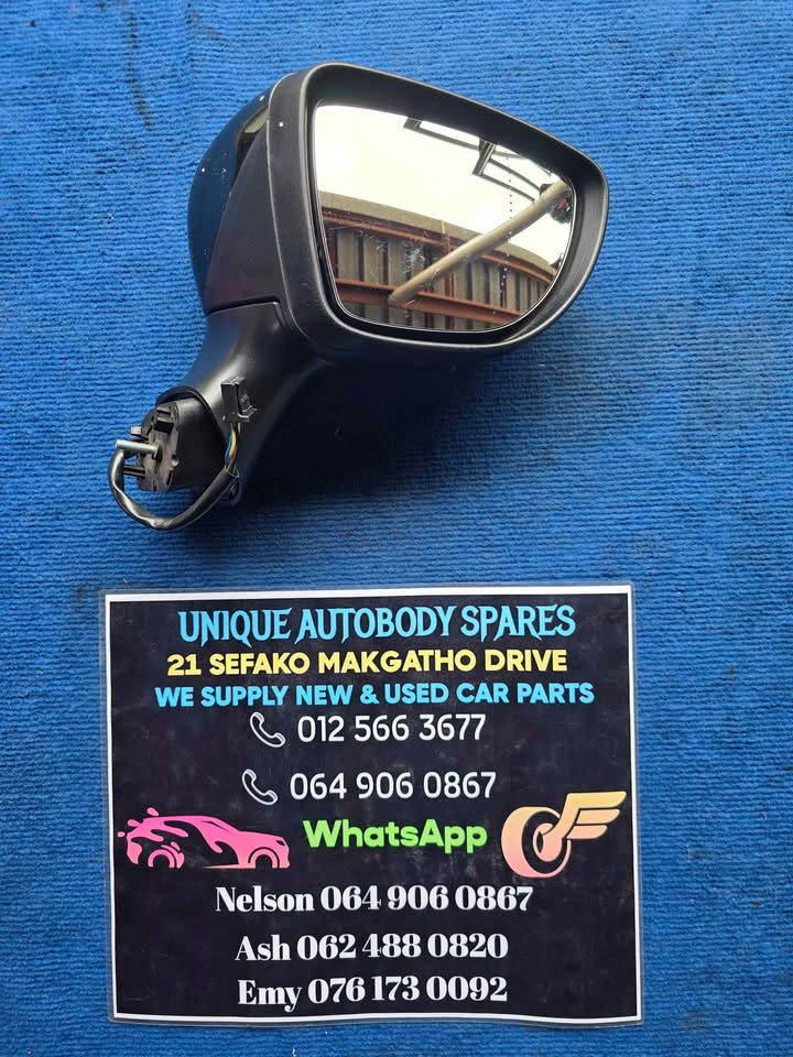 Renault Clio 4 / Captur Right Side Mirror