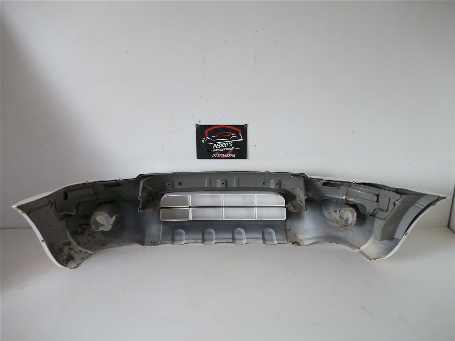 Nissan NP300 front bumper with bumper stiffener - Private Seller Nissan NP300 front bumper with bumper stiffener - Private Seller