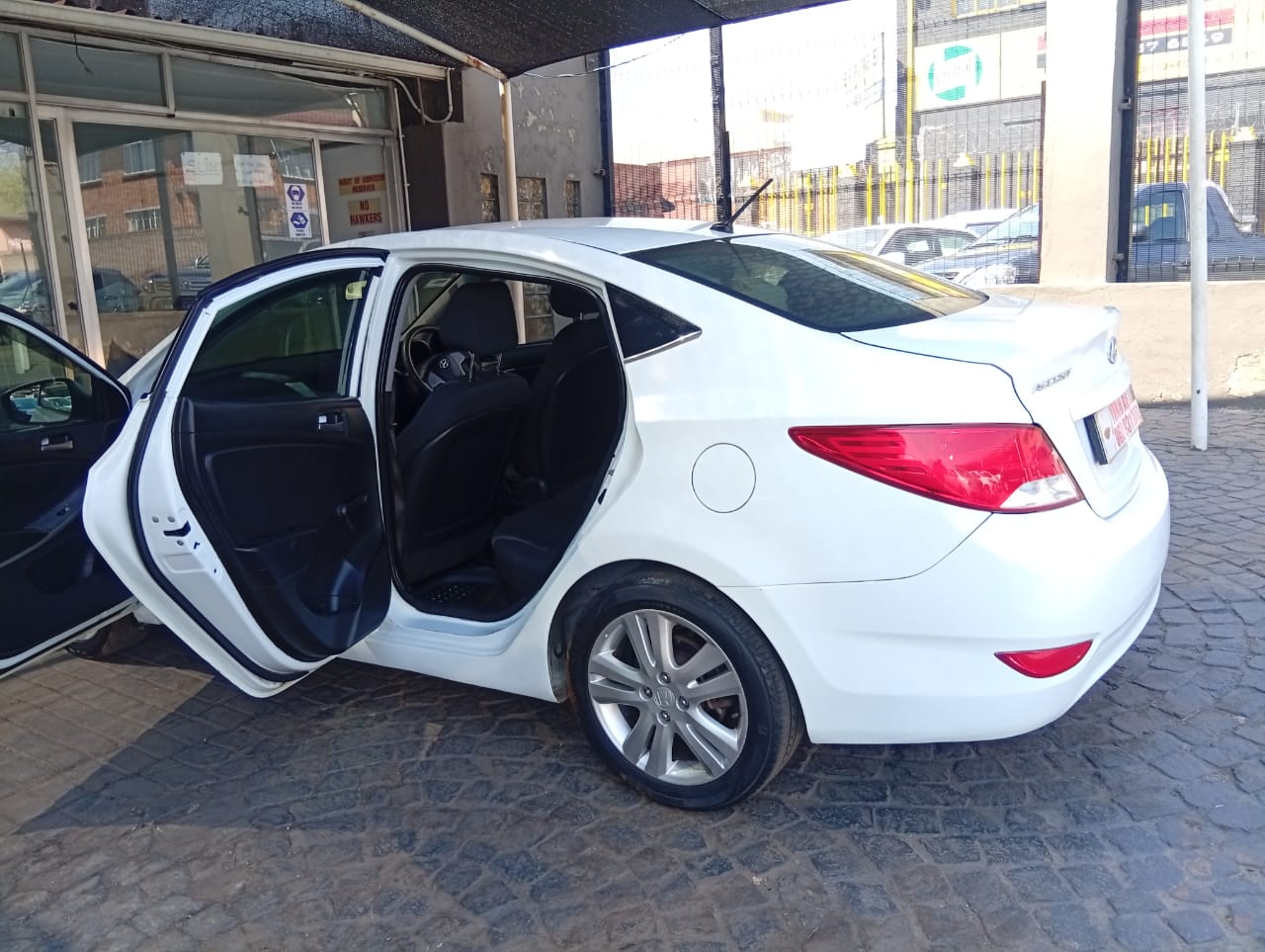 Used 2018 Hyundai Accent sedan 1.6 Motion - Private Seller Used 2018 Hyundai Accent sedan 1.6 Motion - Private Seller