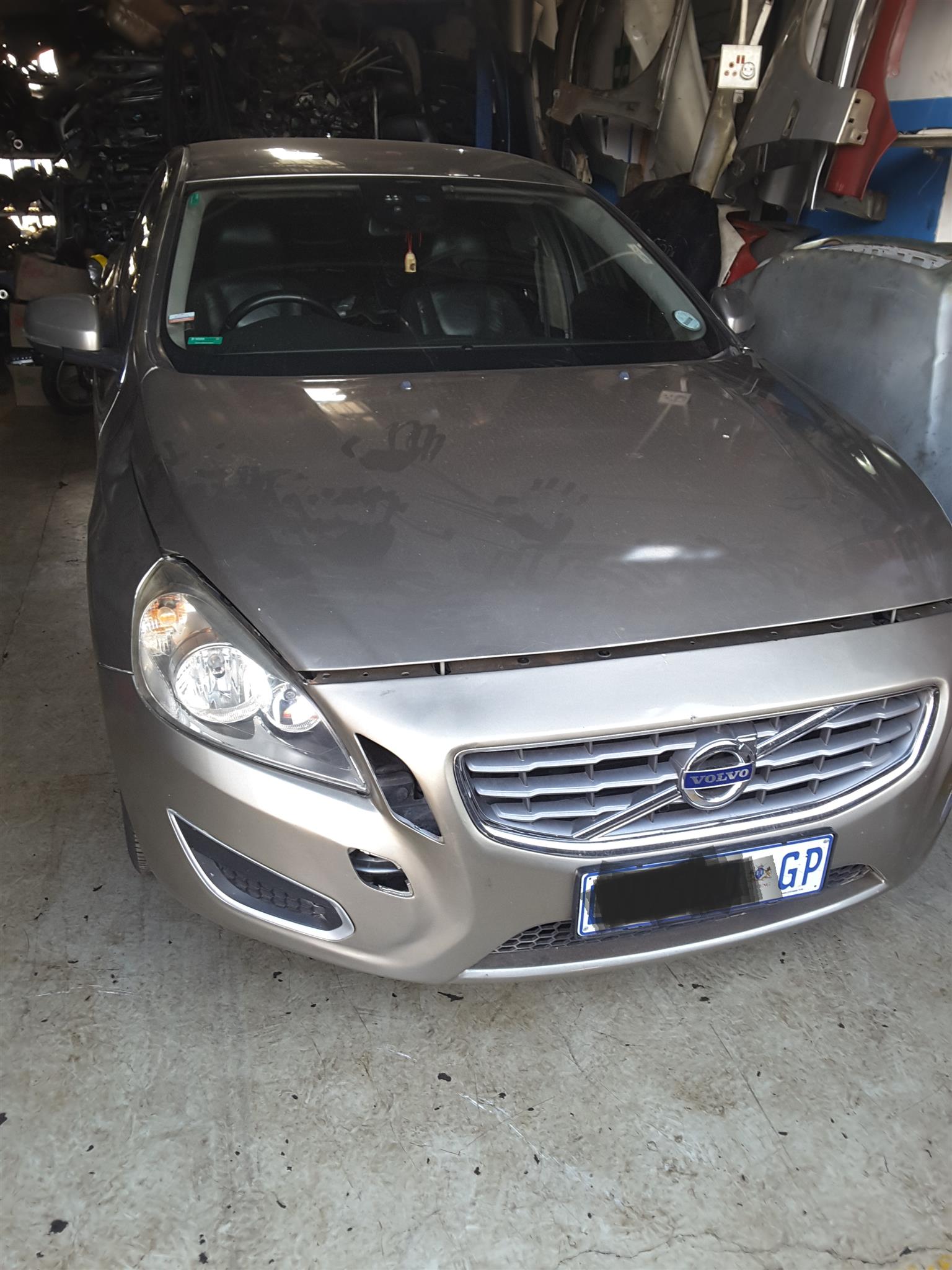 Volvo S60 2012 Front Parts for sale - Private Seller Volvo S60 2012 Front Parts for sale - Private Seller