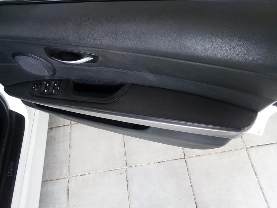 2006 BMW E90 320i Petrol, Manual White