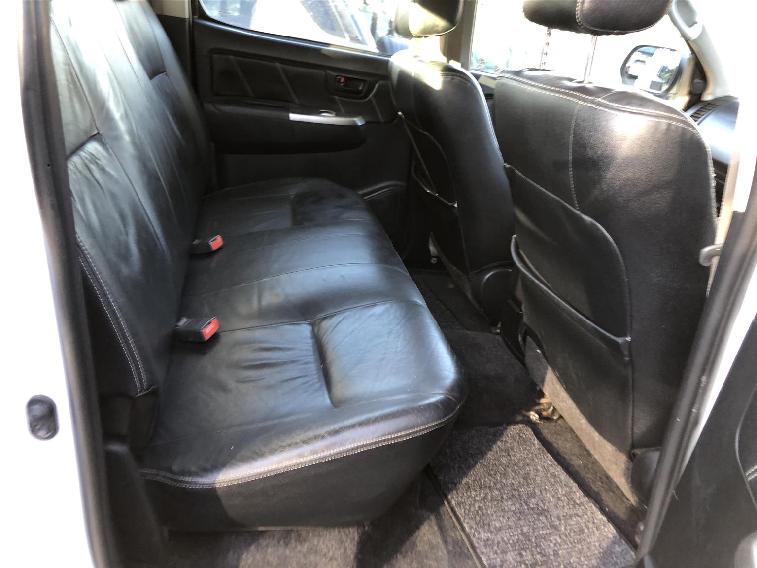 2015 Toyota Hilux 3.0D-4D Raider Legend 45 Double Cab 4X2 Manual For Sale