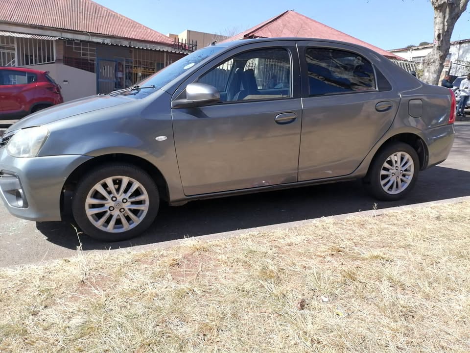 2017 TOYOTA ETIOS SEDAN 1.5 SPRINT MANUAL TRANSMISSION IN EXCELLENT CONDITION