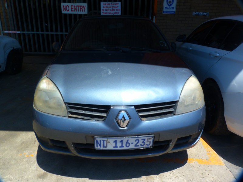 Renault Clio || 1.4 16V Manual - 2005 - Private Seller Renault Clio || 1.4 16V Manual - 2005 - Private Seller
