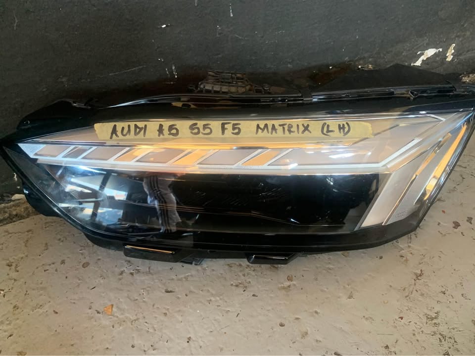 Audi A5 matrix LHS