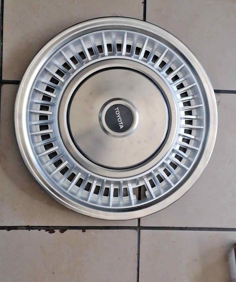 TOYOTA 15 INCH PANAKIS - Private Seller