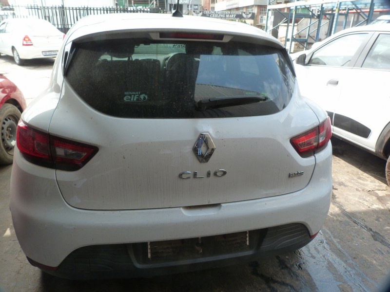 Renault Clio IV 900T Dynamique Manual White - 2013 STRIPPING FOR SPARES - Private Seller