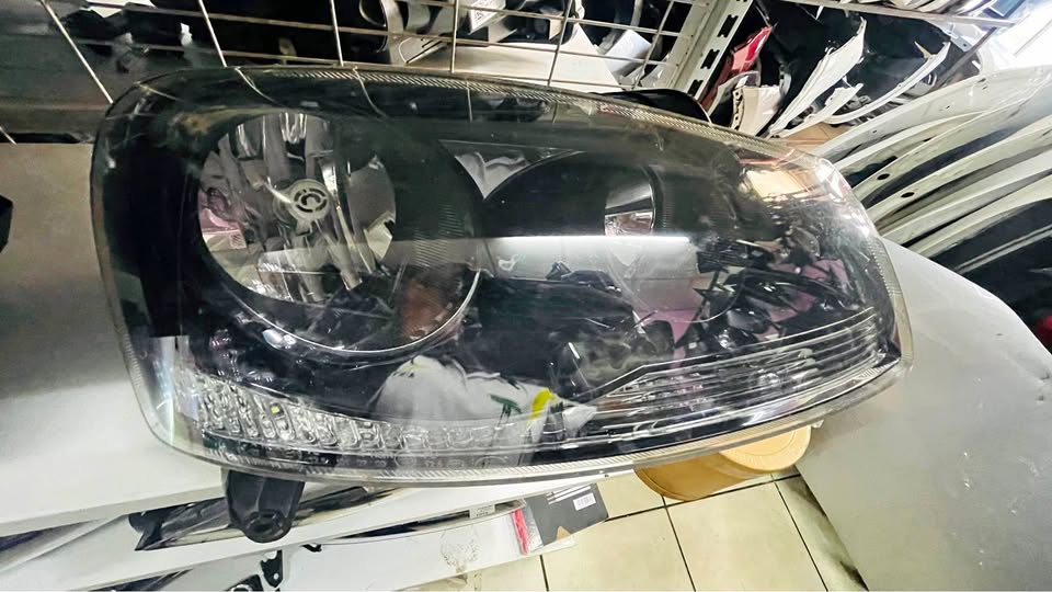 GWM STEED 5 Headlight - Private Seller GWM STEED 5 Headlight - Private Seller