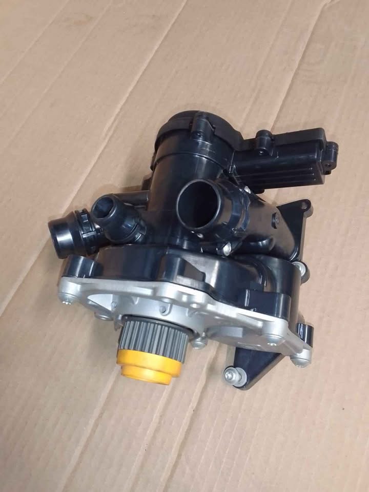New Golf 7 / Audi 2.0L Water Pump + Thermostat housing - Private Seller New Golf 7 / Audi 2.0L Water Pump + Thermostat housing - Private Seller