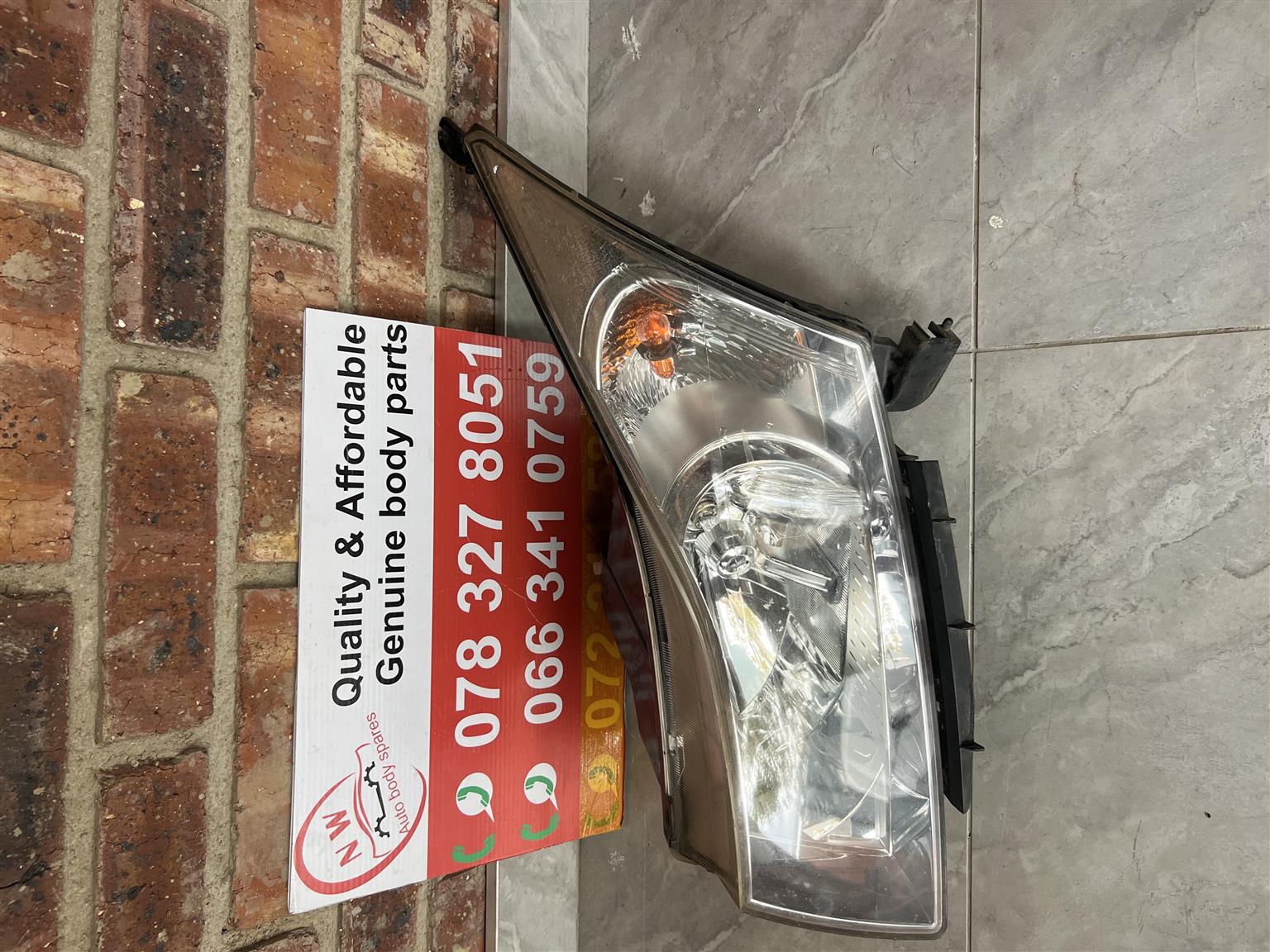 Chevrolet Cruze Headlights - Private Seller Chevrolet Cruze Headlights - Private Seller
