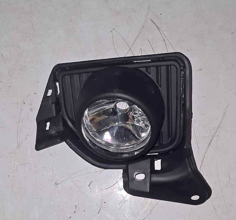 Toyota Quantum /Hiace 2014 LH/RH foglight - Private Seller Toyota Quantum /Hiace 2014 LH/RH foglight - Private Seller